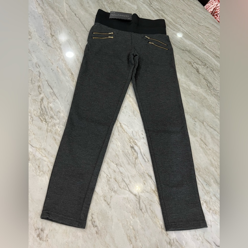 Connection 18 zipper legging!